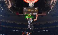 lol外围官网:NBA总决赛激战正酣 勇士队逆转取胜扳平大比分